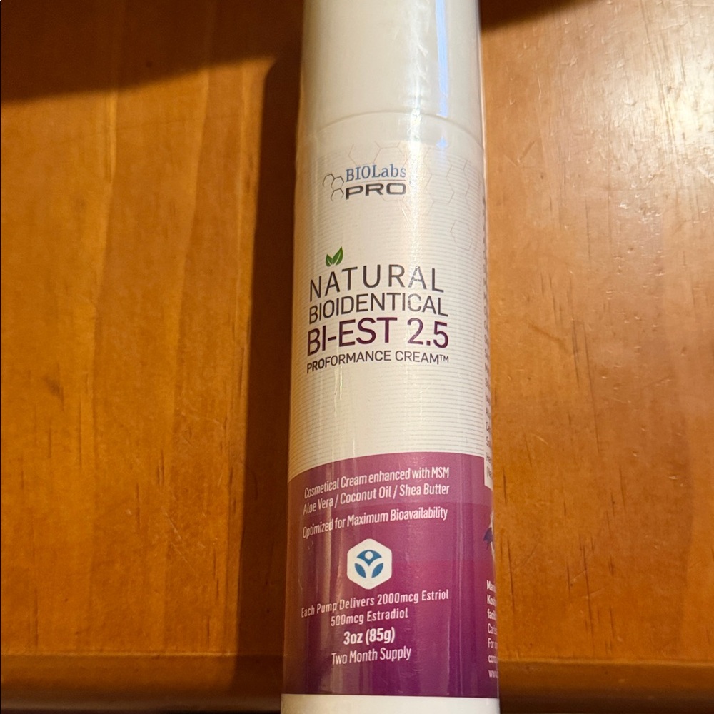 Natural Bi-Est 2.5 Performance Cream - White
